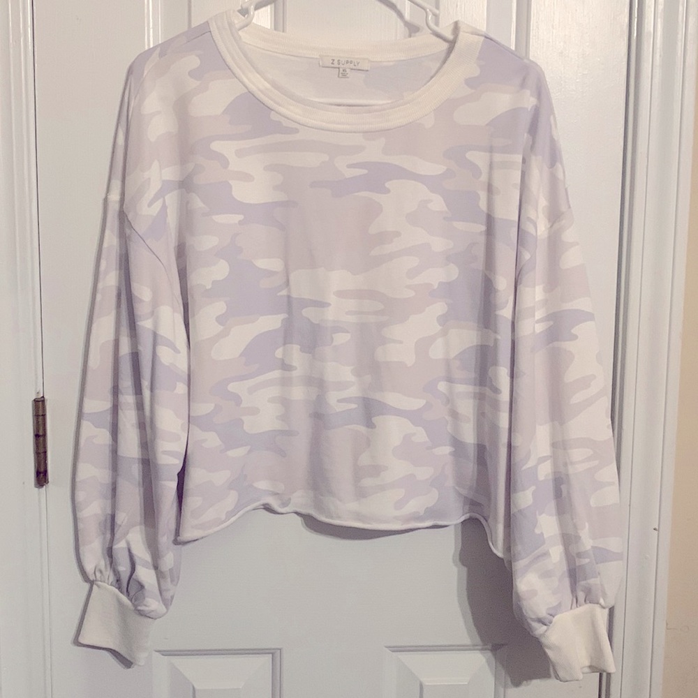 White Tempest Cropped Sweatshirt